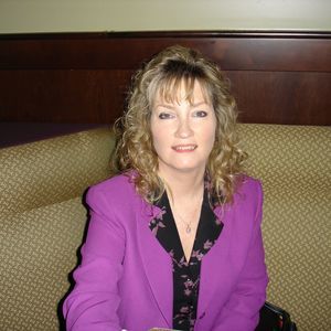 Meet your Posher, Clare